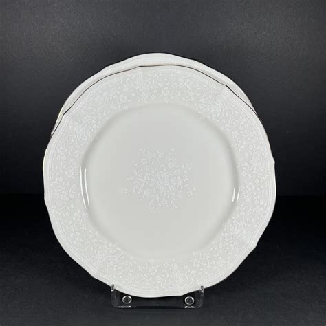 Mavin | Noritake China Chandon Dinner Plate 7306 Ivory White Lace and Gold Trim Set of 2-