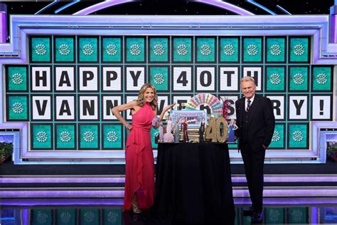 Vanna White celebrates 40 years on 'Wheel of Fortune' - Good Morning America