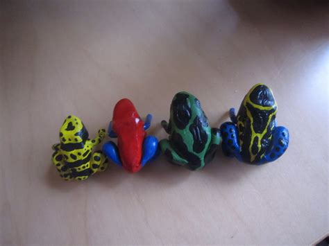 Chuck Does Art: More Poison Dart Frogs