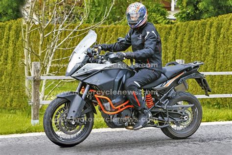 New Long-Range Touring KTM 1190 Adventure Spied - ADV Pulse