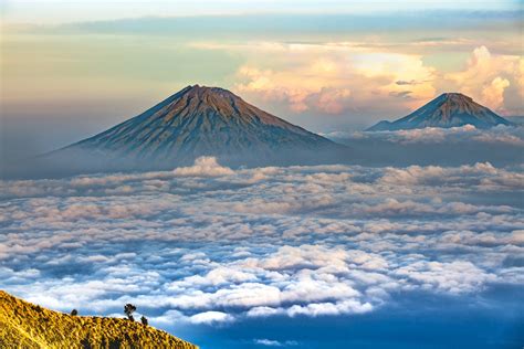 10 Mitos Gunung Sindoro (Paling Seram) Masih Menjadi Misteri