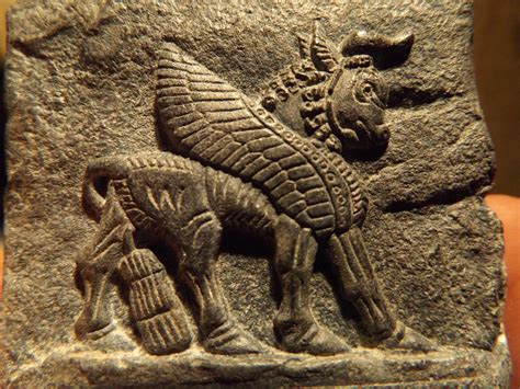 Mesopotamia / Assyrian art / mythology - Lamassu winged bull amulet replica