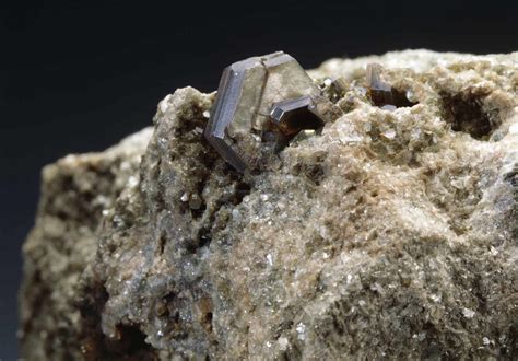 Biotite Mineral Geology and Uses