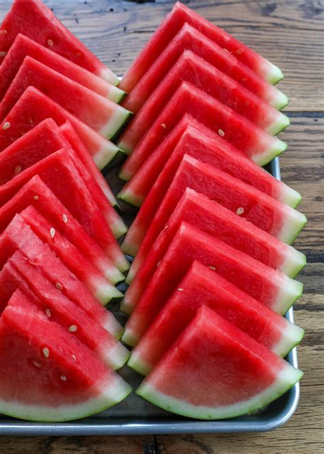 How To Slice A Watermelon In Just Minutes - Barefeet In The Kitchen