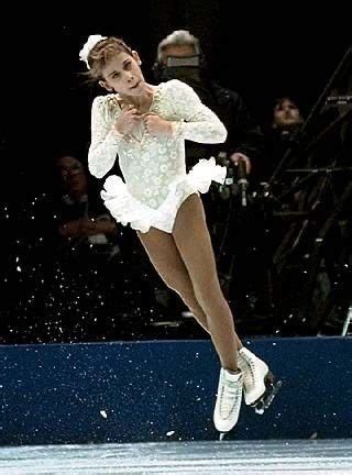 Tara Lipinski performing her free skate during the U.S. Figure Skating ...