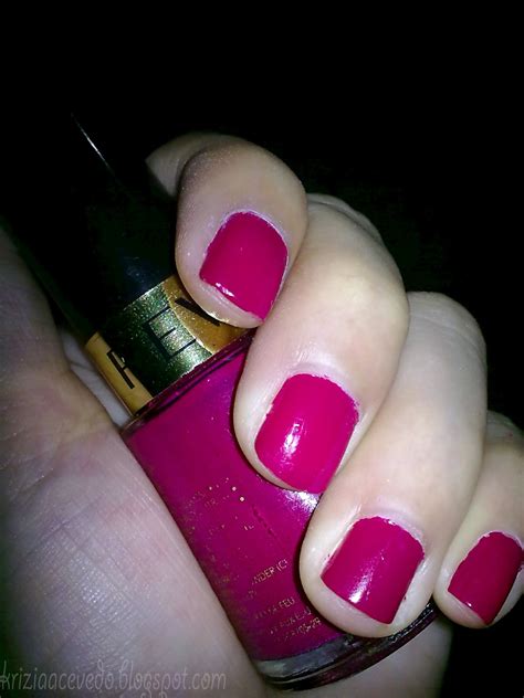 Thumbelisha's Corner: Revlon Nail Polish in Cherries in the Snow ~ Review