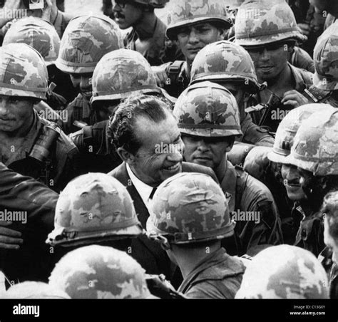 1969 US Presidency, Vietnam War. President Richard Nixon visiting the Stock Photo: 35114547 - Alamy