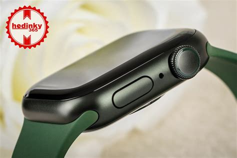 Apple Watch Series 7 GPS, 41mm, Green Aluminium Case with Clover Sport Band | Hodinky-365.com