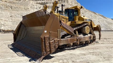 Caterpillar D11 dozer: Understanding the D11’s price and performance ...