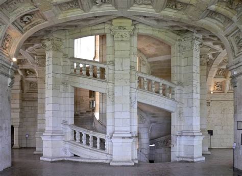 1519-1548 - The ingenious, open double helix staircase of Château de Chambord (interior detail ...