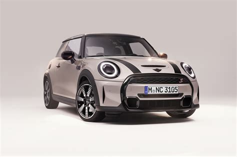 Mini Cooper S Hatch facelift (third generation, F56, 2021) photos