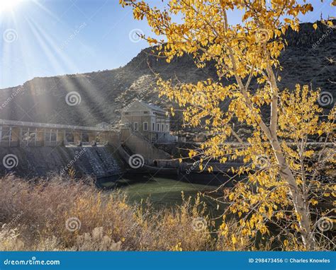 Boise River Autumn Trees and Dam Stock Photo - Image of fall, outdoors ...