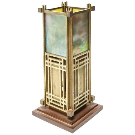 Frank Lloyd Wright Favrile Stained Glass S2300 Yamagiwa Table Lamp ...