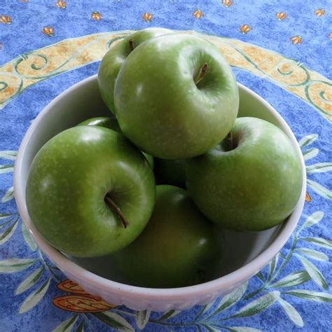 Granny Smith Apples | Apple, Granny smith apples, Granny smith