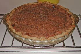 The Iowa Housewife: Amish Apple Pie