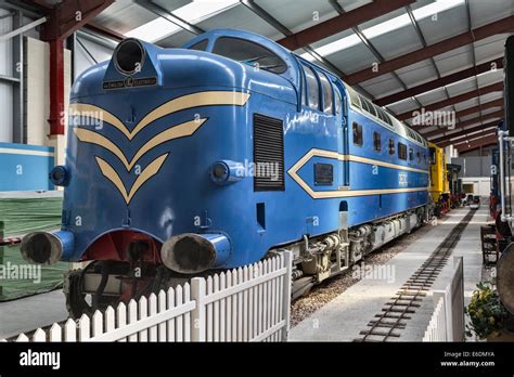 Deltic prototype diesel locomotive, made by English Electric, at the ...