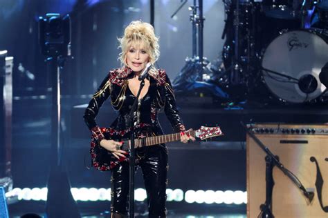 Dolly Parton Releases Star-Studded Tracklist for Upcoming Album | WZZK ...