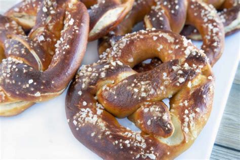 Beer Pretzels & Cheddar Dipping Sauce | Chef Dennis