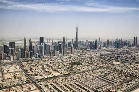 Incredible Before And After Photos of Dubai's Skyline