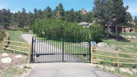 Solar Powered Gates from Amazing Gates | Amazing gates, Entrance gates, Driveway gate