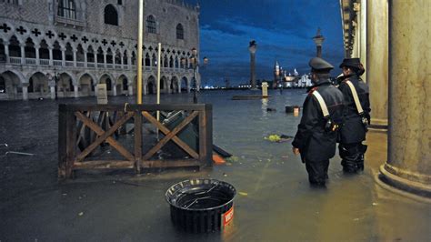 The Flooding of Venice: What Tourists Need to Know - The New York Times