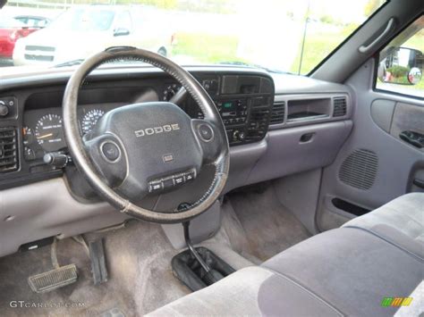 1996 Dodge Ram 1500 LT Regular Cab 4x4 interior Photo #38335987 | GTCarLot.com