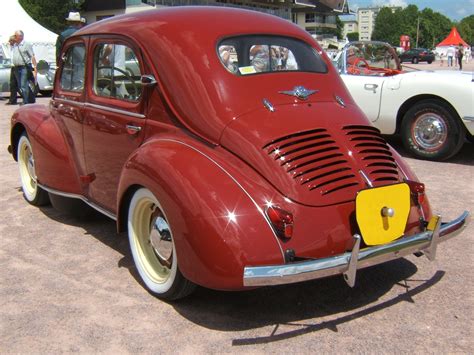 Renault 4CV - Information and photos - MOMENTcar