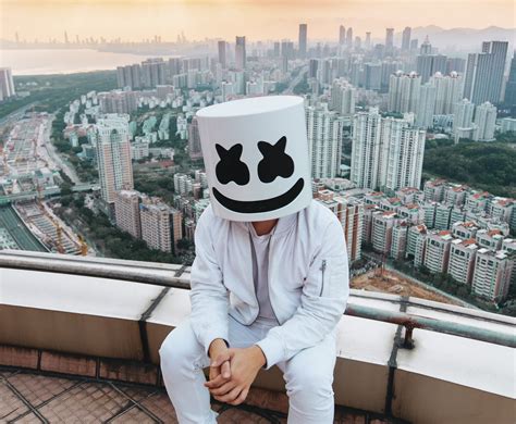 Marshmello: One crazy night with music's silent sensation | Substream ...