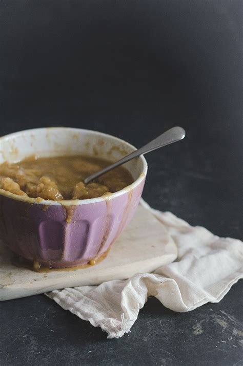 LITTLE ARTISAN KITCHEN : Caramel Self-Saucing Pudding