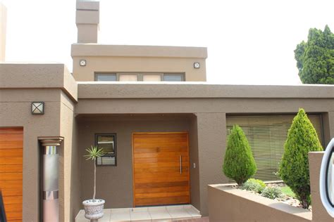 5 Things You Didn't Know Were In Soweto - Roni The Travel Guru | Beautiful house plans, House ...