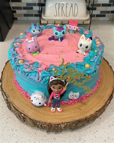 Gabby’s Dollhouse Cake | Birthday cake for cat, Birthday sheet cakes, Birthday