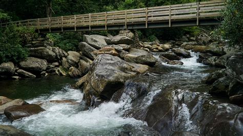 Great Smoky Mountains: Don't miss the Chimney Tops hiking trail