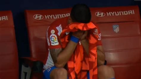 Luis Suarez leaves pitch in tears after Atletico Madrid fans share ...