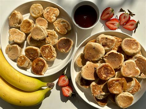 Mini Fruit Pancakes (Banana & Strawberry) - Minaelle's Kitchen