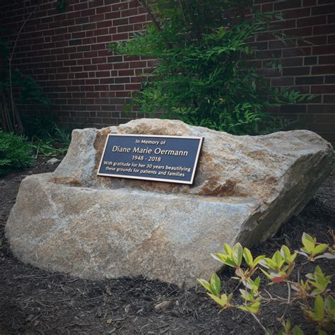 Bronze Plaques - Columbia Gardens Memorials