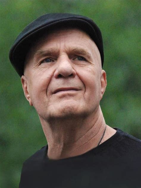 Self-help guru, Detroit native Wayne Dyer dies at 75