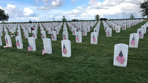 Memorial Day ceremony at Sacramento Valley National Cemetery honors ...