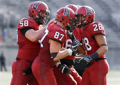 Stewart, Booker Stand Out In Football Spring Game | Sports | The Harvard Crimson