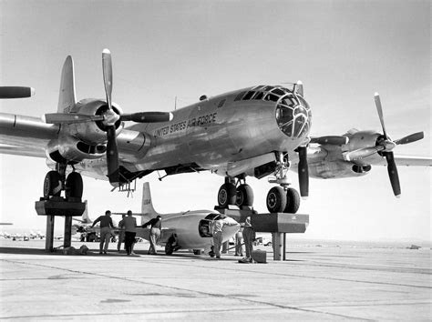 Американский тяжелый бомбардировщик Boeing B-50 Superfortress » Военное ...