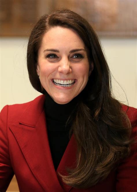 Kate Middleton is Smiling - The Hollywood Gossip