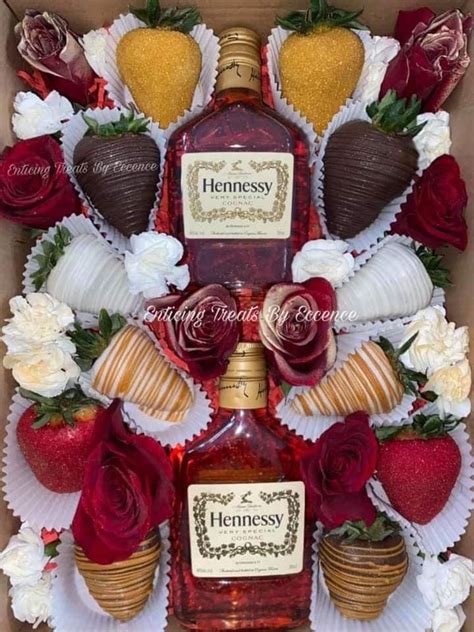 Pin by Vanessa Blount on Strawberry | Chocolate covered fruit, Strawberry gifts, Chocolate ...