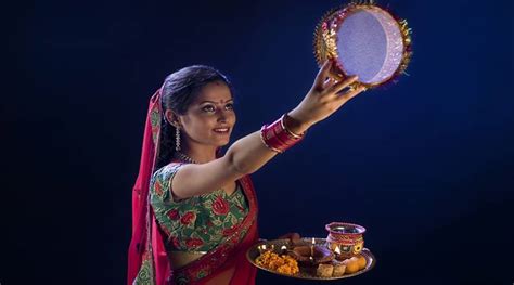 Karva Chauth Moon Rise Time: Karva Chauth Muhurat Timing, Puja Vidhi and Vrat | The Indian Express