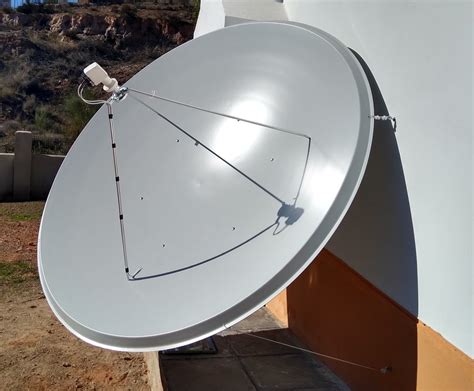 2.0m satellite dish with freesat | Cool Solutions