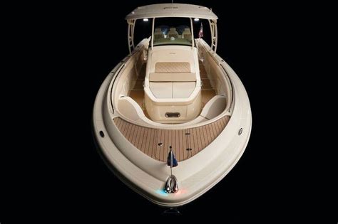 Motor yacht Chris-Craft Catalina 34 - Chris Craft - Yacht Harbour