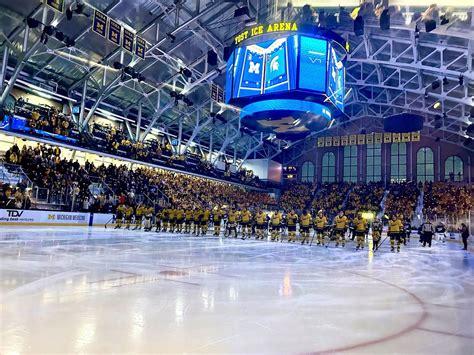 Michigan State rallies past Michigan with second-period surge, earns ...