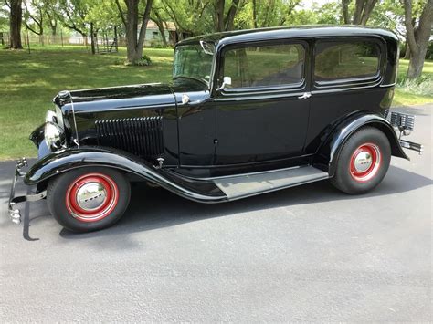 5.0-Powered 1932 Ford Two-Door Sedan available for Auction | AutoHunter ...