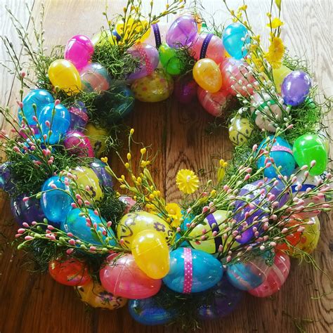 Easter Egg Wreath – Momleficent