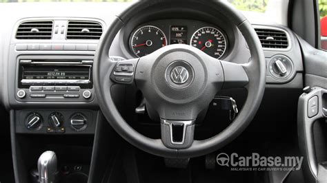 Volkswagen Polo Mk5 CBU (2010) Interior Image in Malaysia - Reviews ...