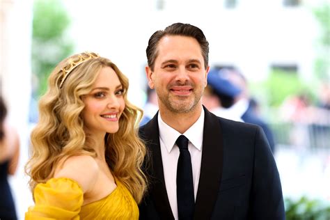 Amanda Seyfried: Thomas Sadoski Lost Job for Supporting Jessica Walter | IndieWire