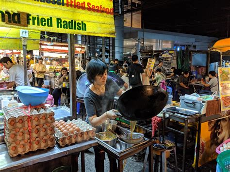 Thailand Night Markets: Why You Need To Go And What To Eat